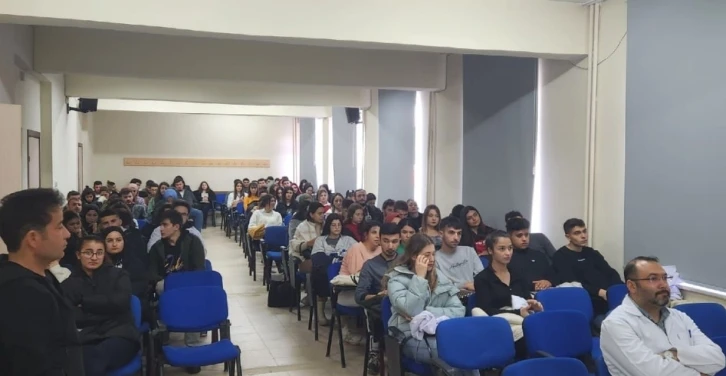 Üniversite ve ilkokul öğrenci velilerine yönelik uyuşturucu ile mücadele semineri
