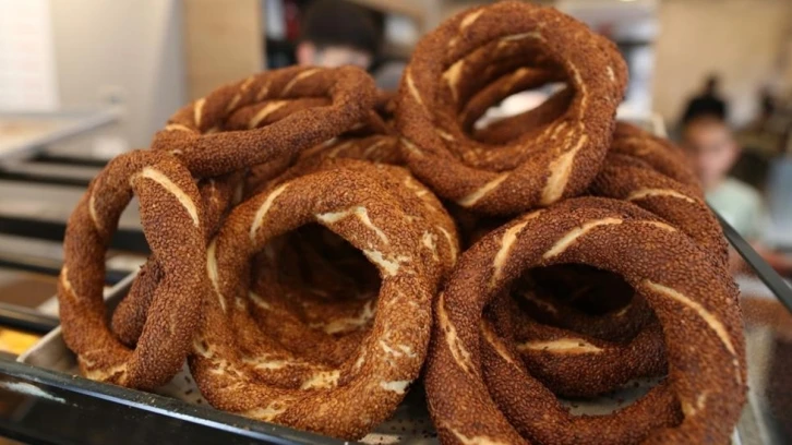 Uşak’ta simit 10 lira oldu
