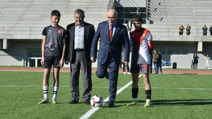 Uşak Üniversitesi spor tesislerini Uşaklıların hizmetine sundu
