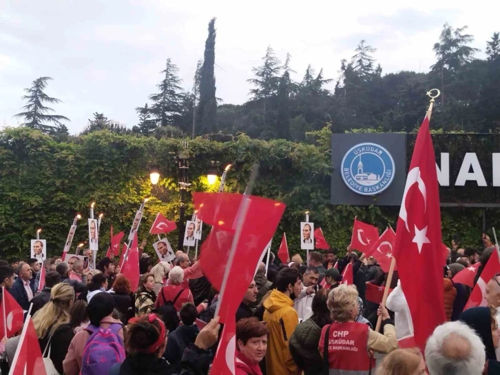 Üsküdar’da 19 Mayıs’ta Şevval Sam rüzgarı esti
