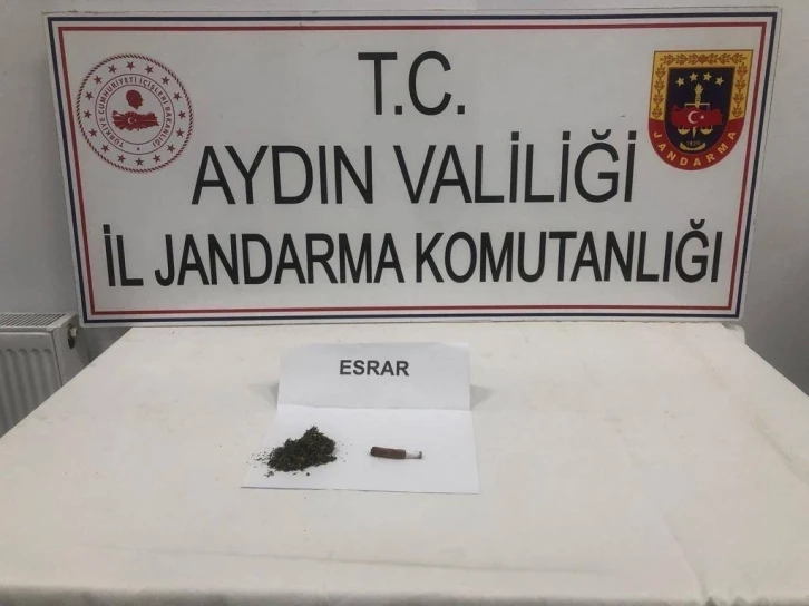 Üzerinde uyuşturucu ile yakalandılar: 5 gözaltı
