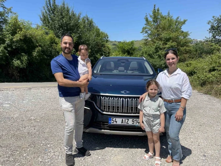 Uzun süredir beklediği Togg’a kavuştu, çifte bayram yaşadı
