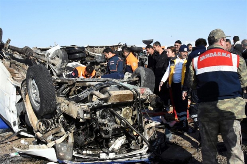 Van'da katliam gibi kaza: 11 ölü, 6 yaralı