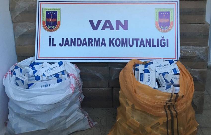 156 bin paket kaçak sigara ele geçirildi.