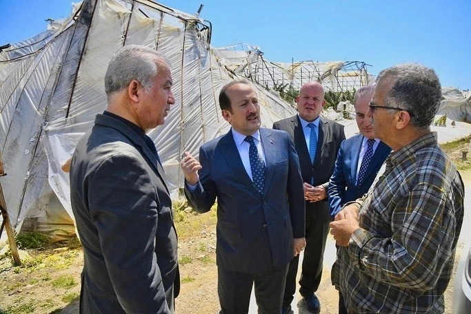 Vali Pehlivan, hortum felaketi yaşayan Anamur’da incelemelerde bulundu
