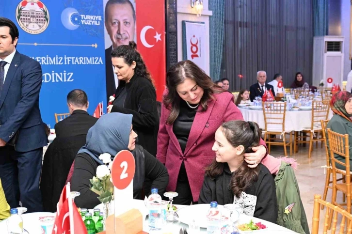 Vali Ünlü gazilerle iftar sofrasında buluştu
