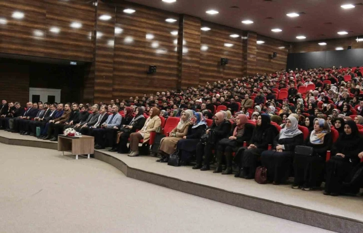 Van’da ’Gazze İle Aile Bağımız’ konulu program düzenlendi
