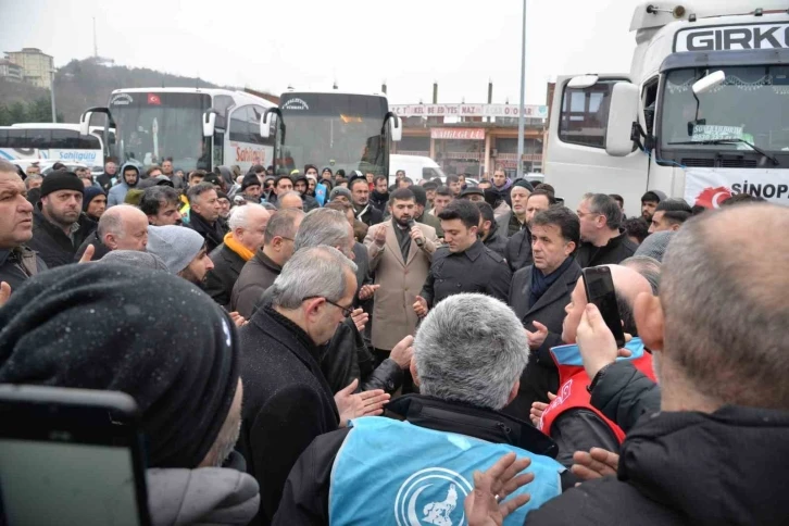 Van depreminde enkaz altından 32 saat sonra kurtulan kaymakamdan depremzedelere destek