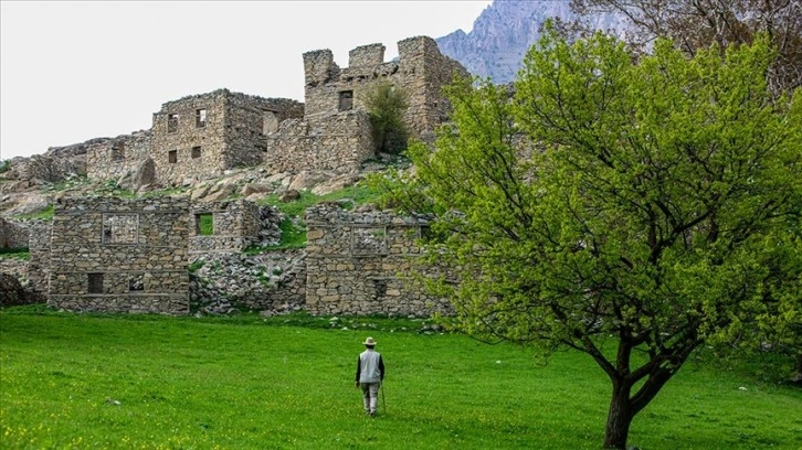 Van'da yıllar önce boşaltılan bölgeler doğaseverlerin yeni rotası oldu