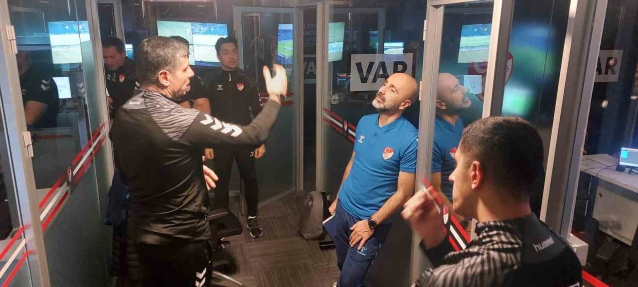 VAR süreci, TFF Riva Tesisleri’nde yakından takip edildi
