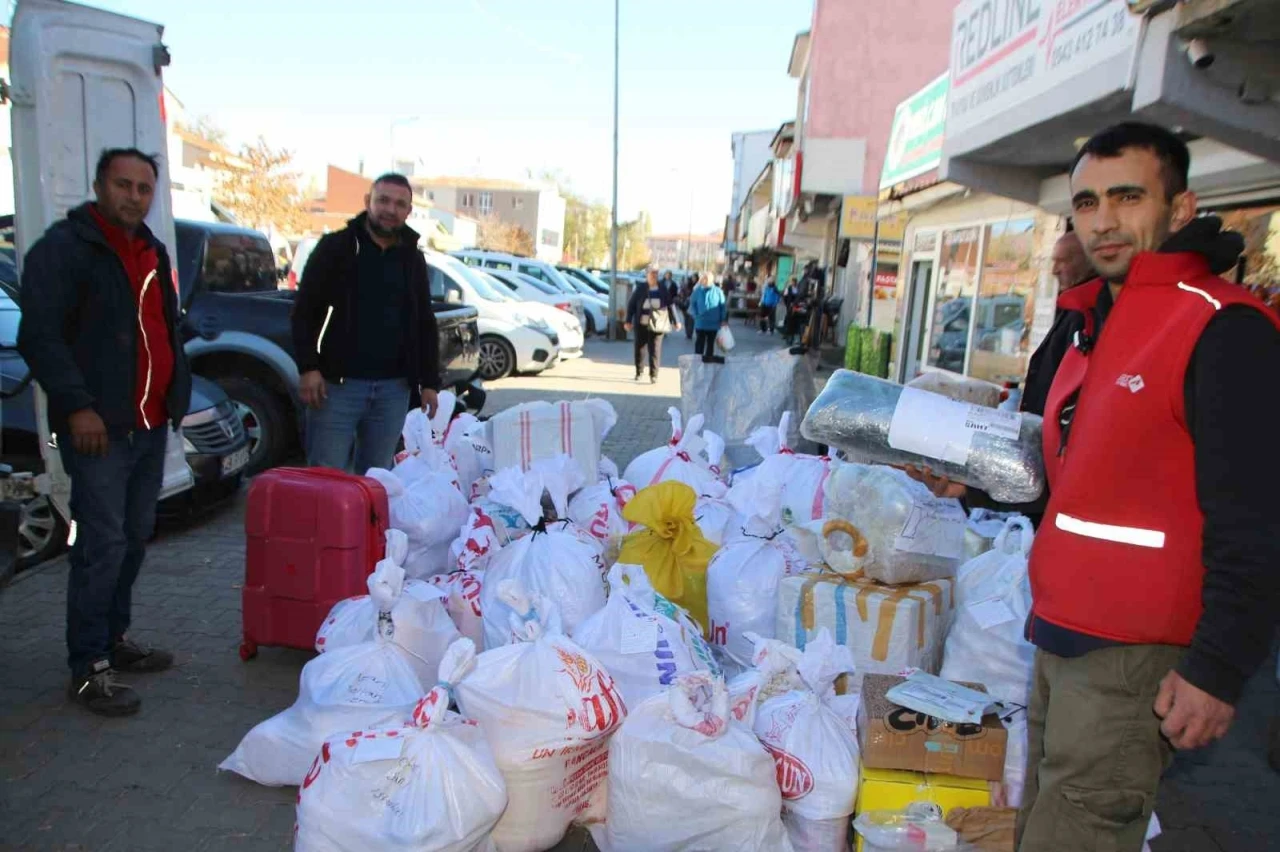 Varto’dan batı illerine kışlık erzak sevkiyatı