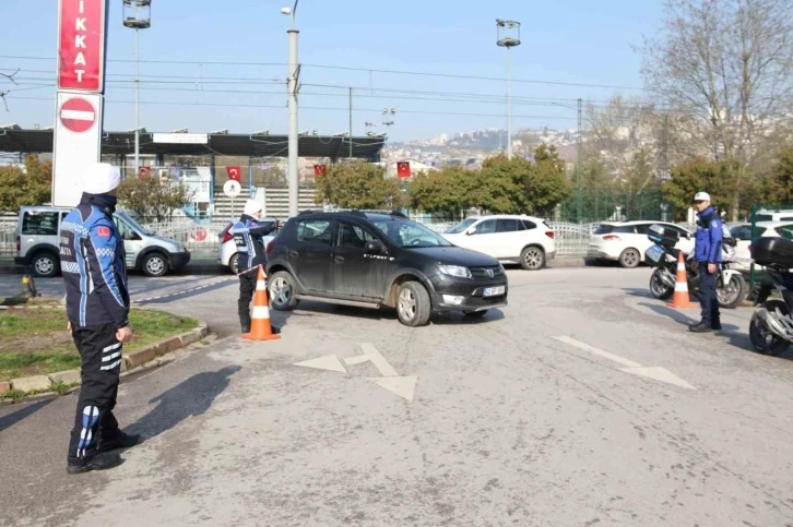 Vatandaşların güvenliği için pazar alanında denetim
