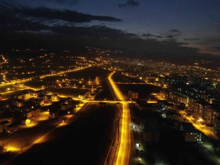 VEDAŞ’la Çar Çayı güzergahı ışıl ışıl oldu
