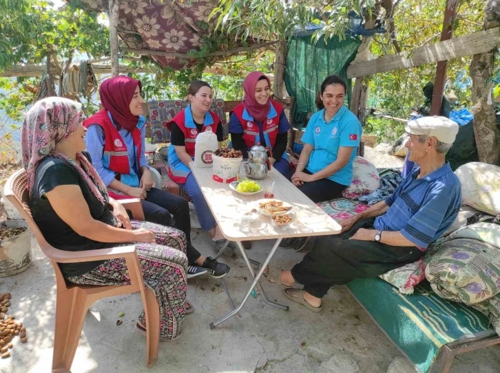 Vefa Sosyal Destek Grubu 1 haftada 65 haneyi ziyaret edip 108 faaliyet gerçekleştirdi
