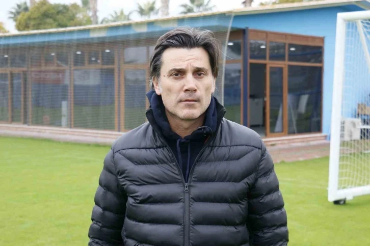 Vincenzo Montella: "Adana Demirspor’u ileriye götürmek için elimizden gelen her şeyi yapacağız"
