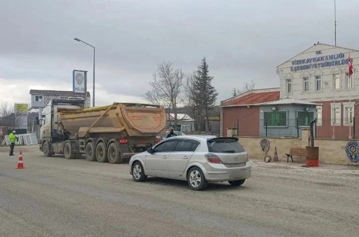 Vize’de trafik denetiminde 75 sürücüye ceza