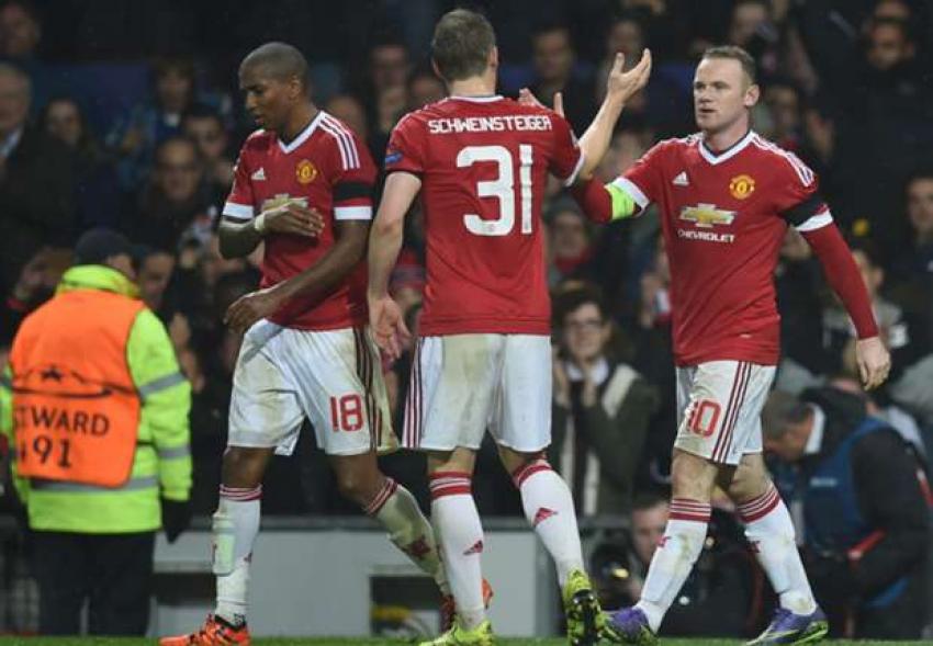 Rooney, M.United'i uçurdu