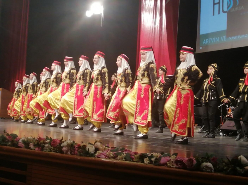 Artvin'in düşman işgalinden kurtuluşu Bursa'da coşkuyla kutlandı. 