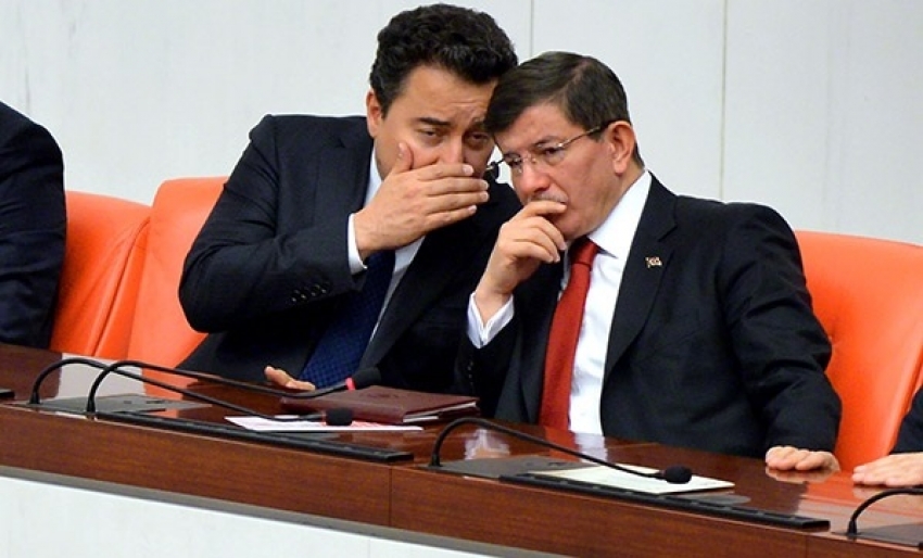 Babacan ve Davutoğlu’nun partileri birleşiyor mu?