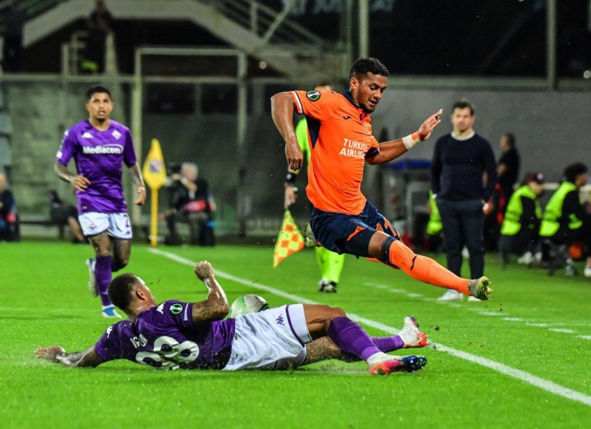 Başakşehir Fiorentina'ya 2-1'lik skorla kaybetti 