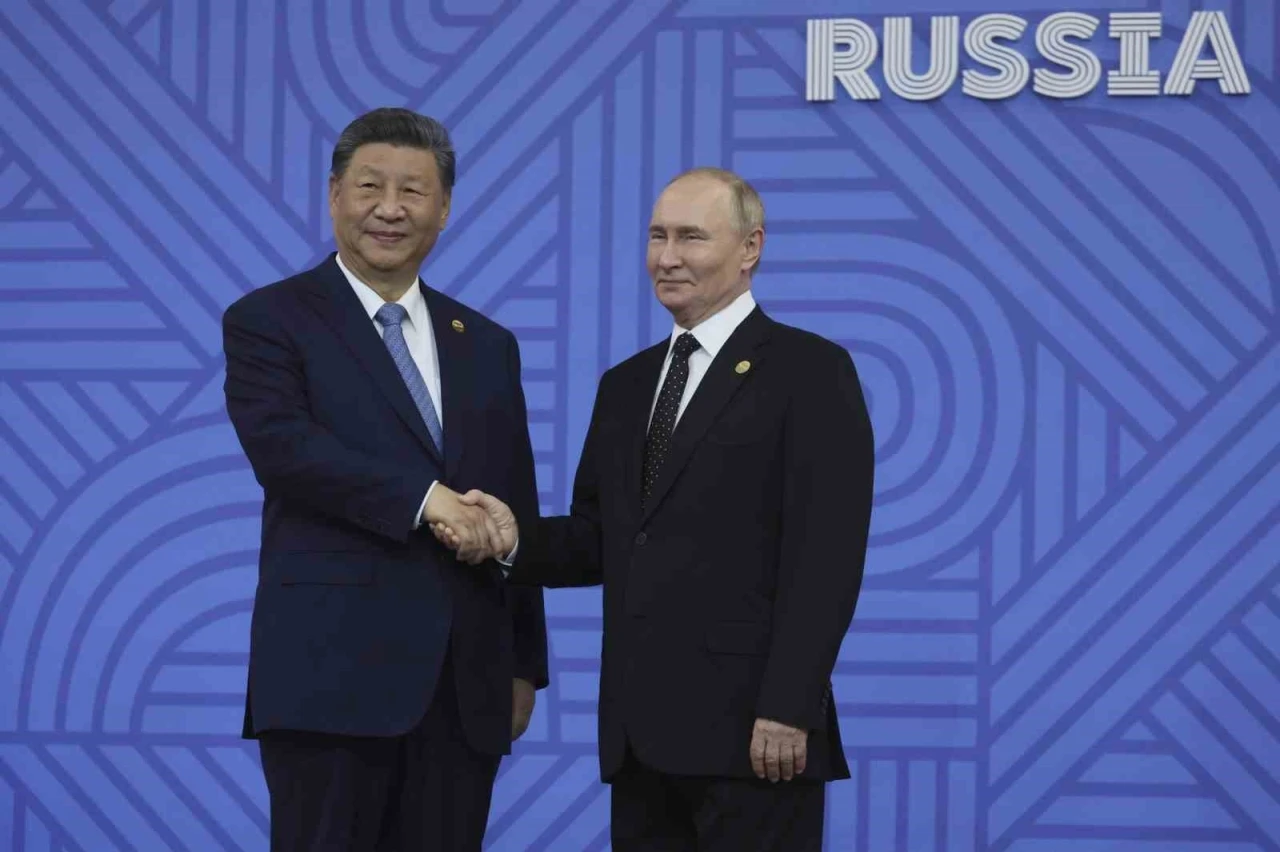 Xi’den Putin’e yeni yıl mesajı: “Çin ve Rusya her zaman el ele ilerliyor”
