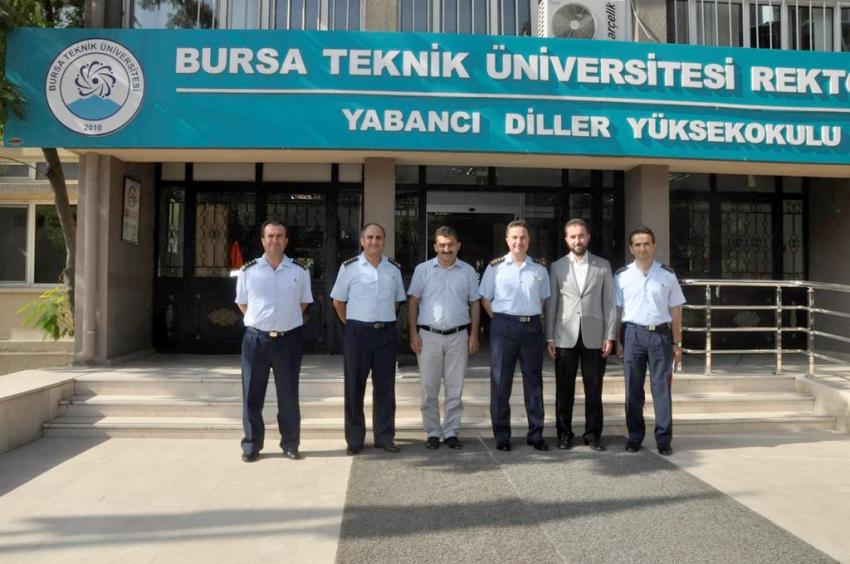 BTÜ'den Işıklar Askeri Lisesi'ne yabancı dil desteği