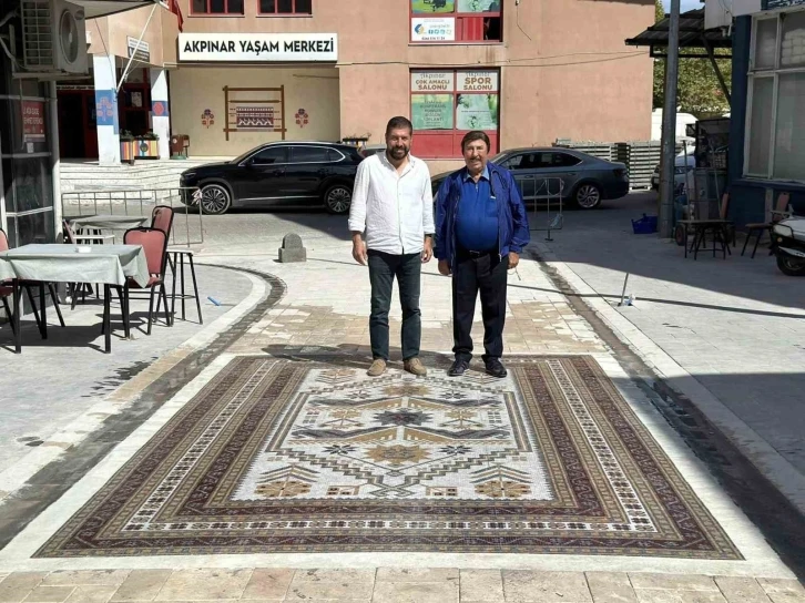 Yağcıbedir halıları, Kültür Yolu Caddesine döşeniyor
