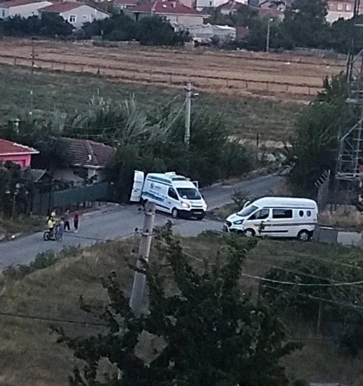 Yalnız yaşayan kadın ölü bulundu
