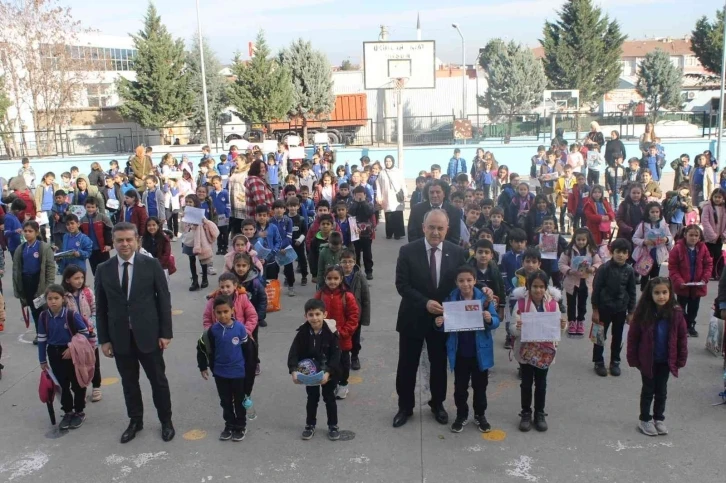 Yalova’da 56 bin öğrenci karne heyecanı yaşadı
