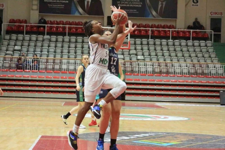 Yalova VİP evinde Adana’yı 82-78 yendi
