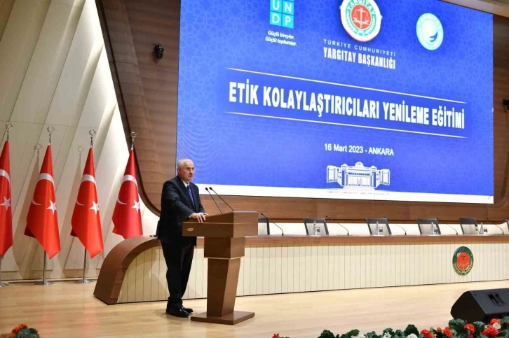 Yargıtay Başkanı Akarca “Yargı Etiği Kolaylaştırıcıları Yenileme Eğitimi”ne katıldı
