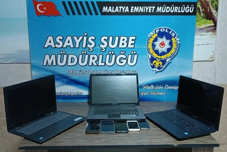 Yasadışı bahis dolandırıcıları polise takıldı