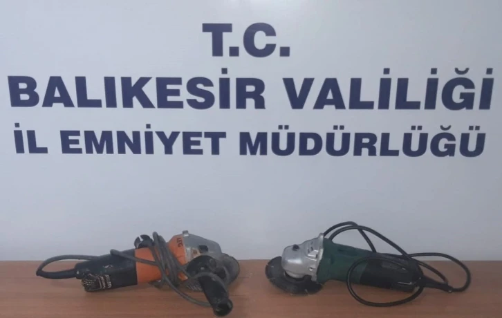 Yaşından büyük suç kaydı çıktı
