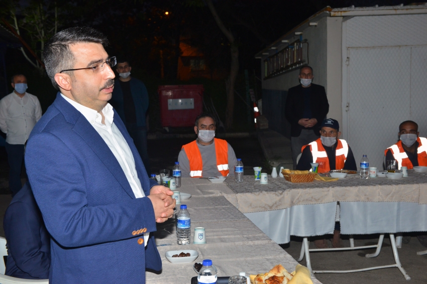 Başkan Yılmaz'dan emekçilere iftar