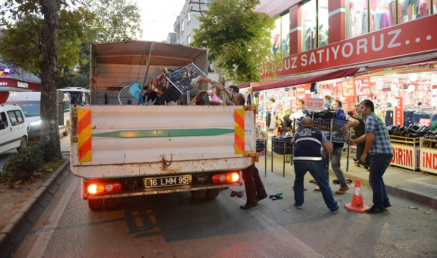 Yıldırım Zabıtası kaldırım işgaline son verdi