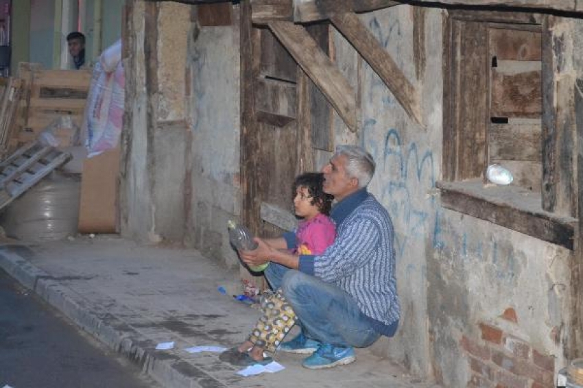 Bursa'da hem kendini hem kızını yakmak istedi!