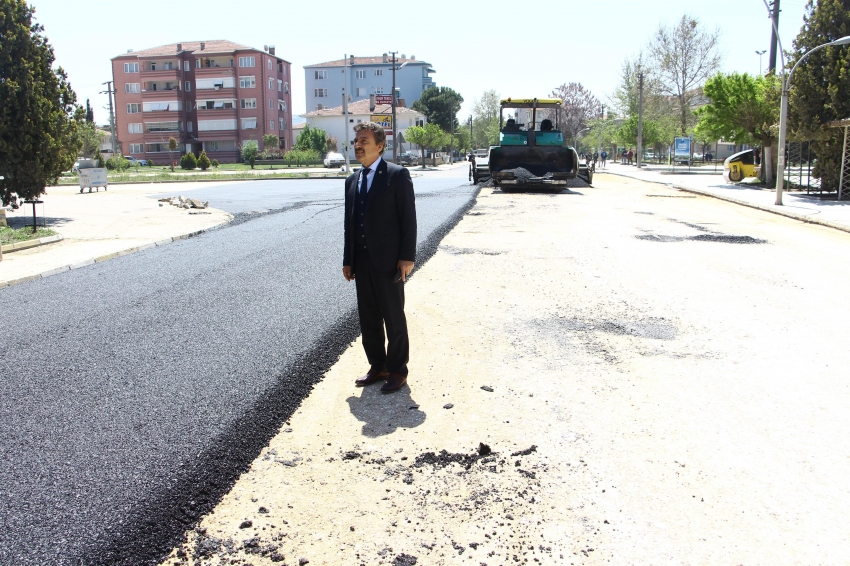 Yenişehir’de elektrik hatları yenileniyor