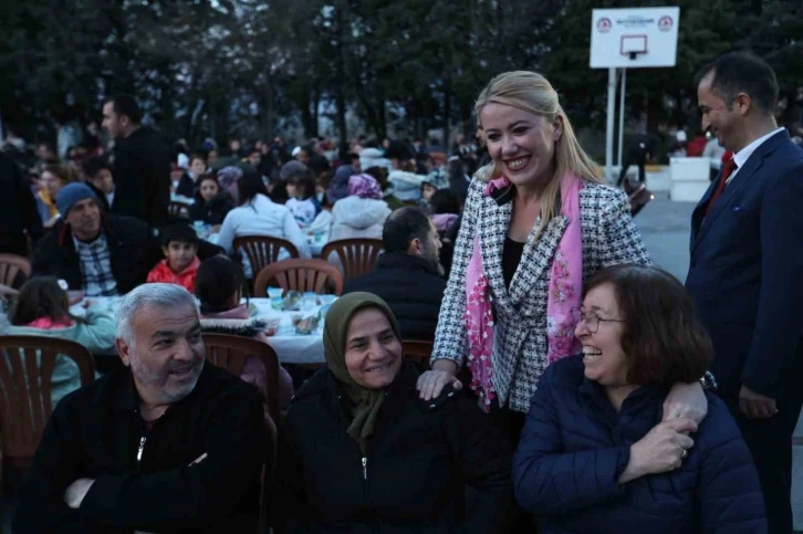 Yenişehir hep birlikte orucunu açtı
