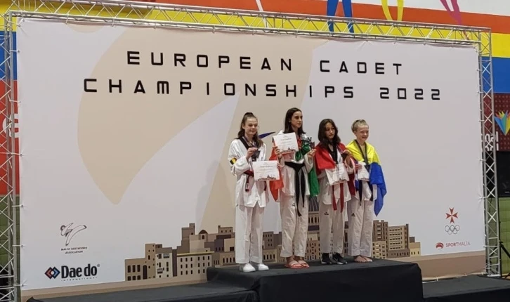 Taekwondoculardan zeynep tekin bronz madalya kazandı