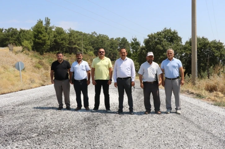 Yol çalışmaları, Gördesli muhtarları sevindirdi
