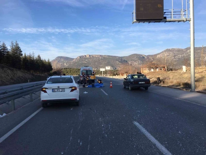 Yolun karşısına geçmek isterken otomobilin çarptığı kadın hayatını kaybetti
