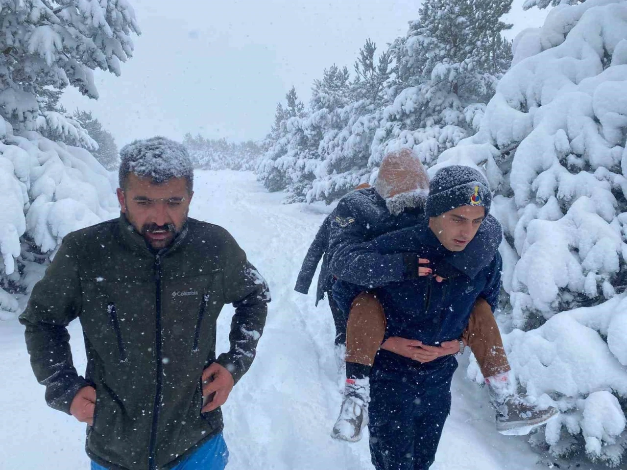 Yozgat’ta pikniğe giden 3 kişi mahsur kaldı