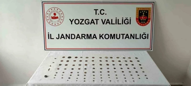 Yozgat’ta tarihi eser operasyonunda 100 sikke ele geçirildi
