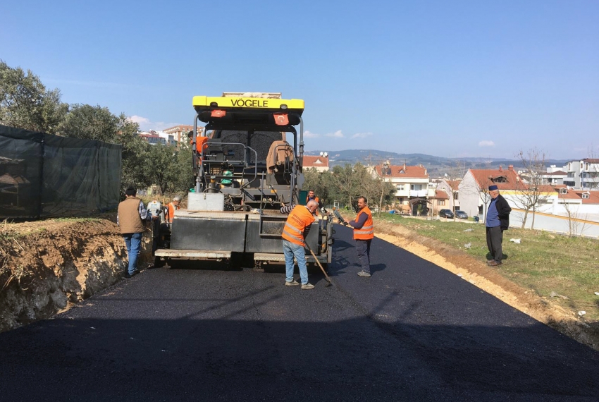 Osmangazi'de asfaltlama çalışmaları tüm hızıyla devam ediyor