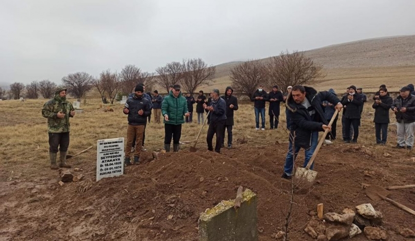 Yüzünü açınca şoke oldular