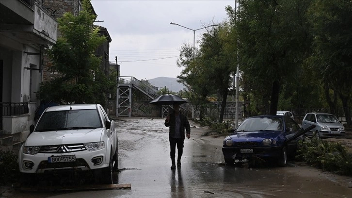 Yunanistan kötü hava koşullarının etkisine girdi