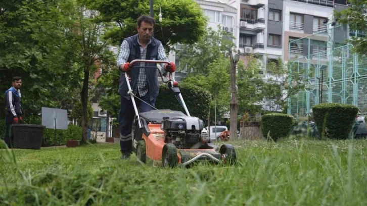 Yunusemre’nin park ve bahçeleri yaza hazırlanıyor
