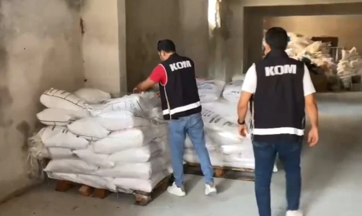 Yurt dışına gönderiliyormuş: Mersin’de 50 ton kaçak ve sahte deterjan ele geçirildi
