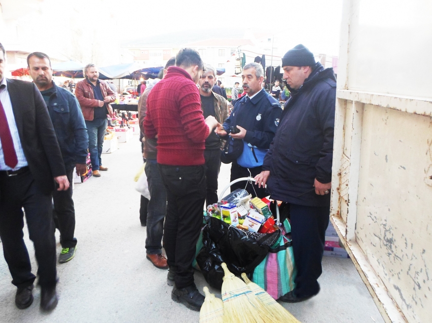 Zabıta seyyara geçit vermiyor