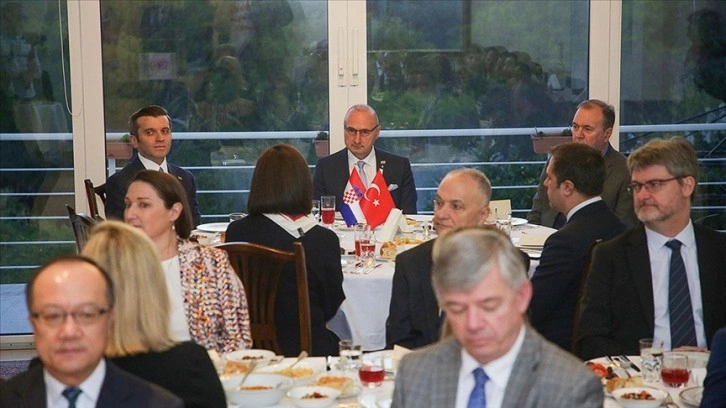 Zagreb Büyükelçisi Kıran, Hırvatistan Dış ve Avrupa İşleri Bakanı Grlic Radman'ı iftarda ağırla